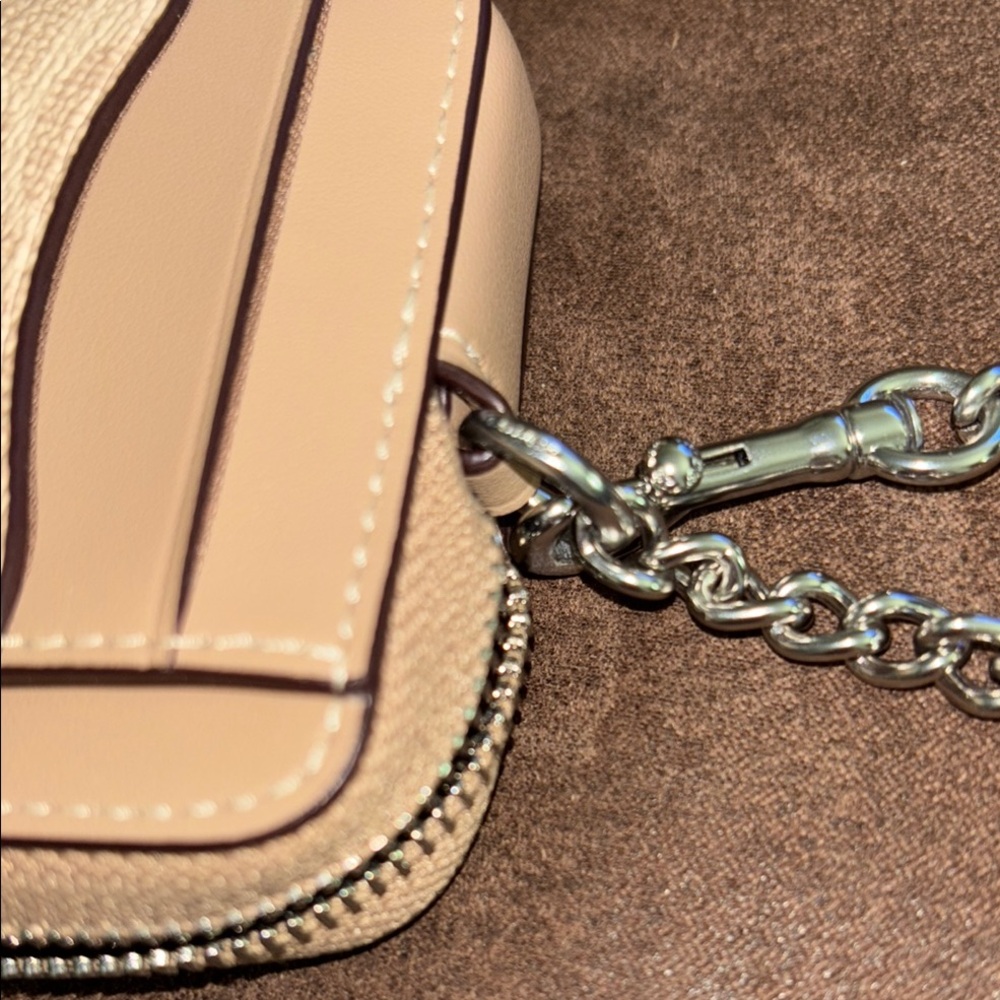 coach Zip Card Case in signature Canvas sand /silver/taupe - Picture 4 of 5